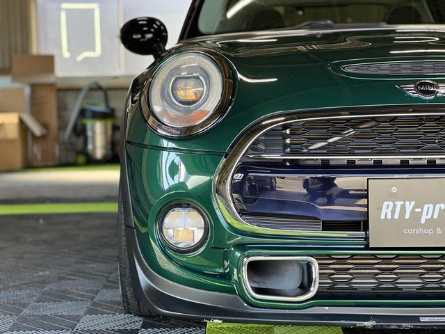 ＭＩＮＩ クーパーＳ　ローダウン　ＧＩＧＡＭＯＴダウンサス　ＧＩＧＡＭＯＴマフラーカッター　前後ドラレコ　ＭＩＮＩドライビングモード　Ｂｌｕｅｔｏｏｔｈ　ガラスコーティング施工済み（10枚目）