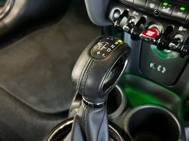 ＭＩＮＩ クーパーＳ　ローダウン　ＧＩＧＡＭＯＴダウンサス　ＧＩＧＡＭＯＴマフラーカッター　前後ドラレコ　ＭＩＮＩドライビングモード　Ｂｌｕｅｔｏｏｔｈ　ガラスコーティング施工済み（36枚目）