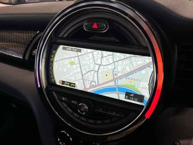 ＭＩＮＩ クーパーＳ　ローダウン　ＧＩＧＡＭＯＴダウンサス　ＧＩＧＡＭＯＴマフラーカッター　前後ドラレコ　ＭＩＮＩドライビングモード　Ｂｌｕｅｔｏｏｔｈ　ガラスコーティング施工済み（42枚目）