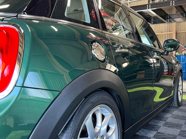ＭＩＮＩ クーパーＳ　ローダウン　ＧＩＧＡＭＯＴダウンサス　ＧＩＧＡＭＯＴマフラーカッター　前後ドラレコ　ＭＩＮＩドライビングモード　Ｂｌｕｅｔｏｏｔｈ　ガラスコーティング施工済み（56枚目）