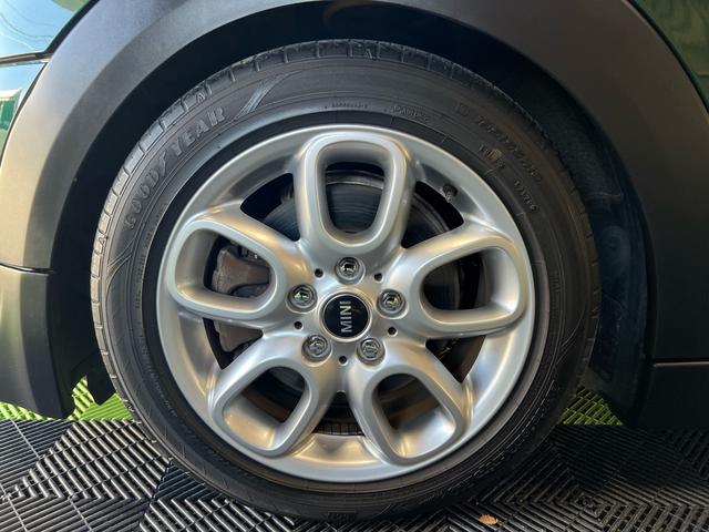 ＭＩＮＩ クーパーＳ　ローダウン　ＧＩＧＡＭＯＴダウンサス　ＧＩＧＡＭＯＴマフラーカッター　前後ドラレコ　ＭＩＮＩドライビングモード　Ｂｌｕｅｔｏｏｔｈ　ガラスコーティング施工済み（79枚目）