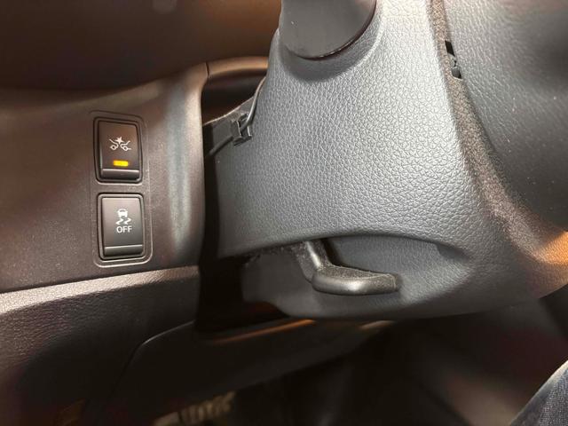 セレナ ハイウェイスター　ＥＴＣ　全周囲カメラ　ナビ　ＴＶ　クリアランスソナー　オートクルーズコントロール　パークアシスト　衝突被害軽減システム　両側スライド・片側電動　オートライト　スマートキー（12枚目）