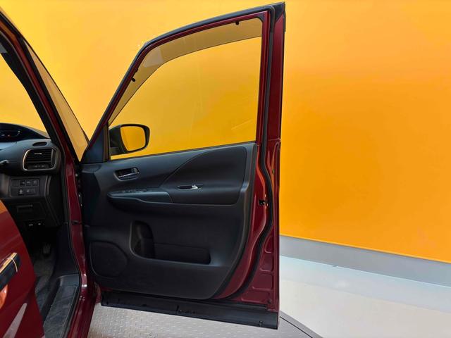 セレナ ハイウェイスター　ＥＴＣ　全周囲カメラ　ナビ　ＴＶ　クリアランスソナー　オートクルーズコントロール　パークアシスト　衝突被害軽減システム　両側スライド・片側電動　オートライト　スマートキー（49枚目）