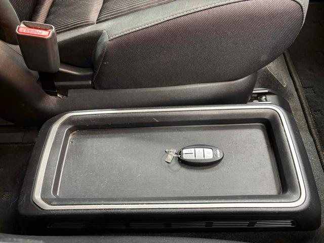 セレナ ｅ－パワー　ハイウェイスターＶ　ＥＴＣ　全周囲カメラ　ナビ　ＴＶ　クリアランスソナー　オートクルーズコントロール　パークアシスト　衝突被害軽減システム　両側電動スライドドア　オートライト　ＬＥＤヘッドランプ　スマートキー（61枚目）