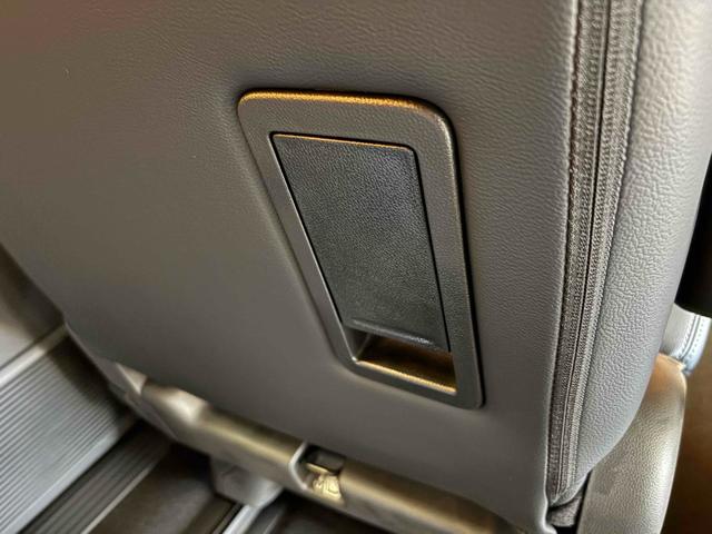 ステップワゴン スパーダ クリアランスソナー オートクルーズコントロール レーンアシスト 両側電動スライドドア オートライト 電動リアゲート スマートキー 電動格納ミラー シートヒーター 3列シート ウォークスルー オットマン(29枚目)