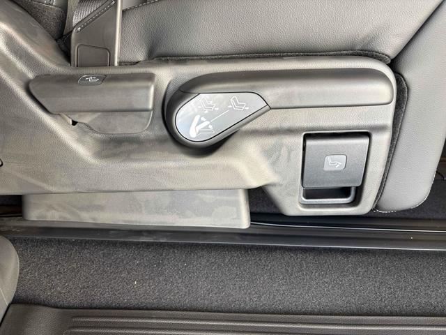 ステップワゴン スパーダ クリアランスソナー オートクルーズコントロール レーンアシスト 両側電動スライドドア オートライト 電動リアゲート スマートキー 電動格納ミラー シートヒーター 3列シート ウォークスルー オットマン(32枚目)