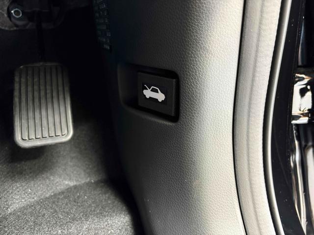 ステップワゴン スパーダ クリアランスソナー オートクルーズコントロール レーンアシスト 両側電動スライドドア オートライト 電動リアゲート スマートキー 電動格納ミラー シートヒーター 3列シート ウォークスルー オットマン(52枚目)