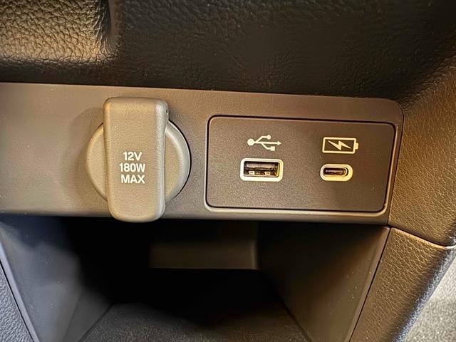 ステップワゴン スパーダ クリアランスソナー オートクルーズコントロール レーンアシスト 両側電動スライドドア オートライト 電動リアゲート スマートキー 電動格納ミラー シートヒーター 3列シート ウォークスルー オットマン(65枚目)