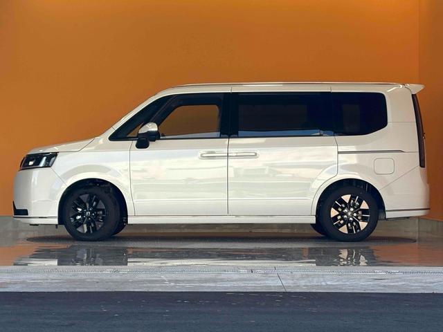 ステップワゴン スパーダ バックカメラ クリアランスソナー オートクルーズコントロール レーンアシスト 両側電動スライドドア オートライト 電動リアゲート スマートキー 電動格納ミラー シートヒーター 3列シート(2枚目)