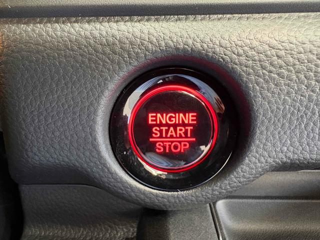 ステップワゴン スパーダ バックカメラ クリアランスソナー オートクルーズコントロール レーンアシスト 両側電動スライドドア オートライト 電動リアゲート スマートキー 電動格納ミラー シートヒーター 3列シート(49枚目)