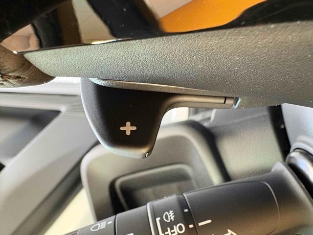 ステップワゴン スパーダ バックカメラ クリアランスソナー オートクルーズコントロール レーンアシスト 両側電動スライドドア オートライト 電動リアゲート スマートキー 電動格納ミラー シートヒーター 3列シート(60枚目)