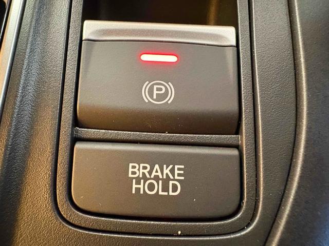 ステップワゴン スパーダ バックカメラ クリアランスソナー オートクルーズコントロール レーンアシスト 両側電動スライドドア オートライト 電動リアゲート スマートキー 電動格納ミラー シートヒーター 3列シート(65枚目)