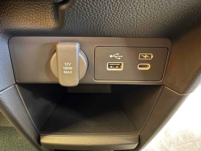 ステップワゴン スパーダ バックカメラ クリアランスソナー オートクルーズコントロール レーンアシスト 両側電動スライドドア オートライト 電動リアゲート スマートキー 電動格納ミラー シートヒーター 3列シート(68枚目)