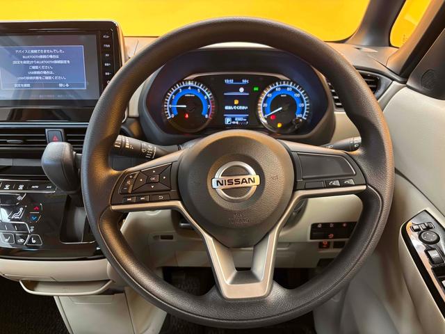 ルークス X ディスプレイオーディオ 4WD 全周囲カメラ 両側電動スライドドア クリアランスソナー オートライト スマートキー アイドリングストップ 電動格納ミラー シートヒーター ベンチシート CVT ABS(5枚目)