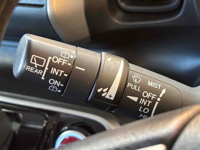 Ｎ－ＢＯＸ Ｇ　ＳＳパッケージ　安心パッケージ　社外ナビ　Ｂカメラ　両側自動ドア　スマートキー　プッシュスタート　アイドリングストップ　ステアリングスイッチ　ヘッドライトレベライザー　純正アルミホイール　オートエアコン（12枚目）