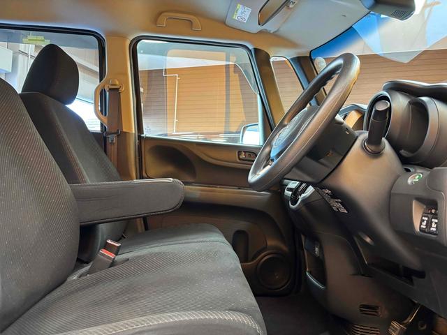 Ｎ－ＢＯＸ Ｇ　ＳＳパッケージ　安心パッケージ　社外ナビ　Ｂカメラ　両側自動ドア　スマートキー　プッシュスタート　アイドリングストップ　ステアリングスイッチ　ヘッドライトレベライザー　純正アルミホイール　オートエアコン（51枚目）