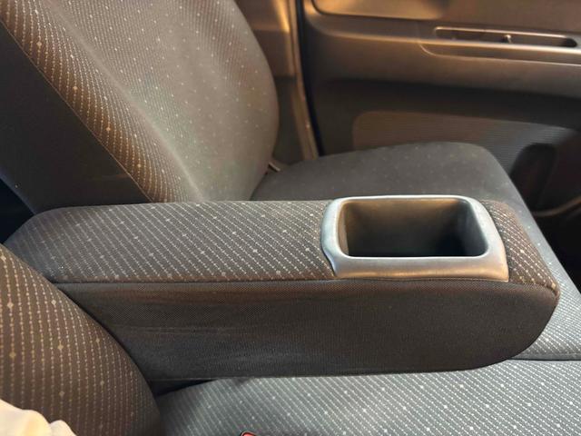 Ｎ－ＢＯＸ Ｇ　ＳＳパッケージ　安心パッケージ　社外ナビ　Ｂカメラ　両側自動ドア　スマートキー　プッシュスタート　アイドリングストップ　ステアリングスイッチ　ヘッドライトレベライザー　純正アルミホイール　オートエアコン（60枚目）