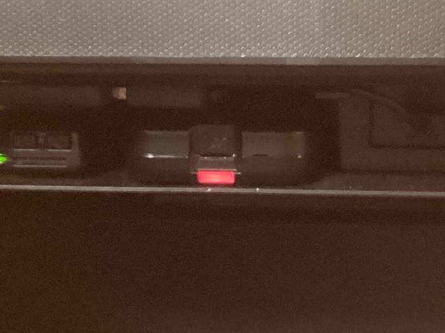 タフト G 衝突軽減B スカイルーフ 純正9インチディスプレイ パノラマモニター ETC LEDヘッドライト フォグライト スマートキー プッシュスタート アイドリングストップ 革巻きステアリング(49枚目)