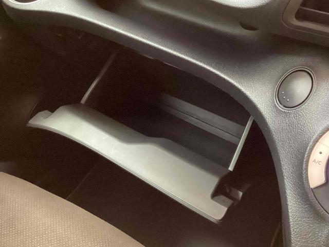 シエンタ G クエロ 全周囲カメラ ナビ TV レーンアシスト 衝突被害軽減システム 両側電動スライドドア オートマチックハイビーム LEDヘッドランプ スマートキー 電動格納ミラー 3列シート CVT(53枚目)