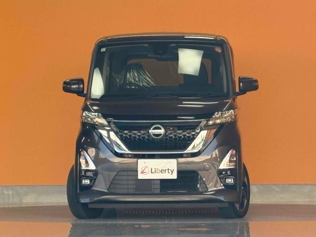 ルークス ハイウェイスター　Ｘ　全周囲カメラ　両側スライド・片側電動　ＴＶ　クリアランスソナー　オートライト　スマートキー　アイドリングストップ　電動格納ミラー　ベンチシート　ＣＶＴ　ＣＤ　ＤＶＤ再生（11枚目）