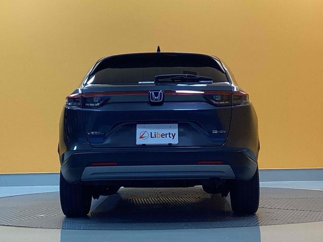 ヴェゼル ｅ：ＨＥＶ　Ｘ　ＥＴＣ　バックカメラ　クリアランスソナー　オートクルーズコントロール　レーンアシスト　衝突被害軽減システム　オートライト　ＬＥＤヘッドランプ　アルミホイール　スマートキー（9枚目）