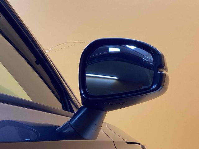 ヴェゼル ｅ：ＨＥＶ　Ｘ　ＥＴＣ　バックカメラ　クリアランスソナー　オートクルーズコントロール　レーンアシスト　衝突被害軽減システム　オートライト　ＬＥＤヘッドランプ　アルミホイール　スマートキー（13枚目）