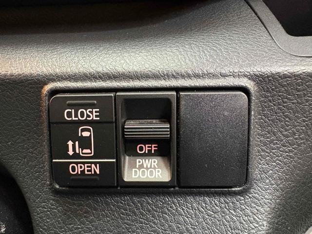 シエンタ X バックカメラ ナビ 両側スライド・片側電動 スマートキー アイドリングストップ 電動格納ミラー 3列シート ウォークスルー CVT 盗難防止システム 衝突安全ボディ ABS ESC(12枚目)