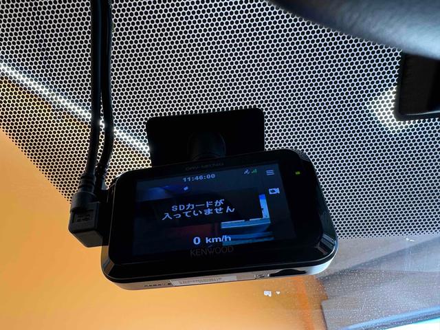 シエンタ X バックカメラ ナビ 両側スライド・片側電動 スマートキー アイドリングストップ 電動格納ミラー 3列シート ウォークスルー CVT 盗難防止システム 衝突安全ボディ ABS ESC(14枚目)