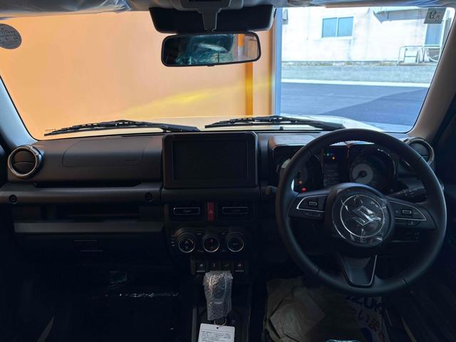 ジムニーノマド FC 4WD クリアランスソナー オートクルーズコントロール レーンアシスト 衝突被害軽減システム オートライト LEDヘッドランプ ヘッドライトウォッシャー アルミホイール スマートキー(5枚目)