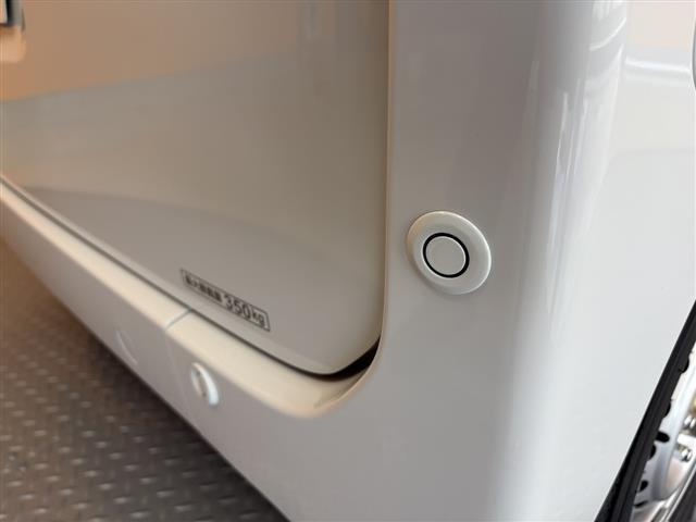 ご覧頂きまして誠に有難うございます！！是非ご来店して頂き、実際にご覧になって頂ければと思います。お客様からのご連絡をスタッフ一同、心よりお待ちしております