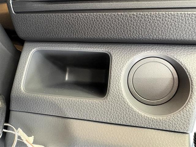 この度は当店のお車をご覧になっていただき、誠にありがとうございます。じっくり現車確認して頂けるよう、ご準備を致します！