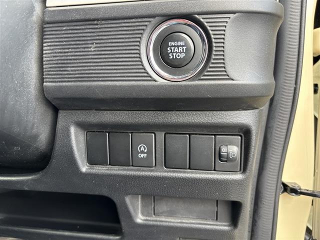 プッシュエンジンスタートシステム、エンジン始動・停止をワンタッチで行うことができます。