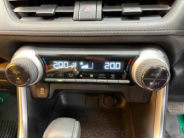 トヨタ ＲＡＶ４ 11枚目