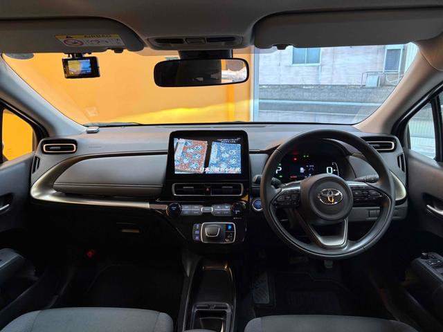 アクア Z 4WD 全周囲カメラ ナビ TV クリアランスソナー オートクルーズコントロール レーンアシスト 衝突被害軽減システム アルミホイール オートマチックハイビーム オートライト(5枚目)