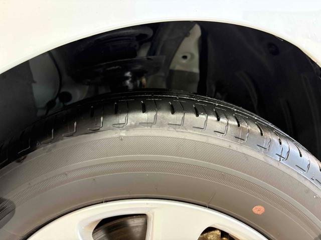 アクア Z 4WD 全周囲カメラ ナビ TV クリアランスソナー オートクルーズコントロール レーンアシスト 衝突被害軽減システム アルミホイール オートマチックハイビーム オートライト(27枚目)