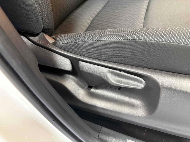 アクア Z 4WD 全周囲カメラ ナビ TV クリアランスソナー オートクルーズコントロール レーンアシスト 衝突被害軽減システム アルミホイール オートマチックハイビーム オートライト(53枚目)