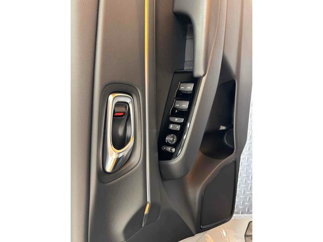 ヴェゼル e:HEV Z 4WD 全周囲カメラ クリアランスソナー オートクルーズコントロール レーンアシスト 衝突被害軽減システム ナビ TV オートライト LEDヘッドランプ 電動リアゲート(16枚目)