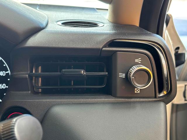 ヴェゼル e:HEV Z 4WD 全周囲カメラ クリアランスソナー オートクルーズコントロール レーンアシスト 衝突被害軽減システム ナビ TV オートライト LEDヘッドランプ 電動リアゲート(37枚目)