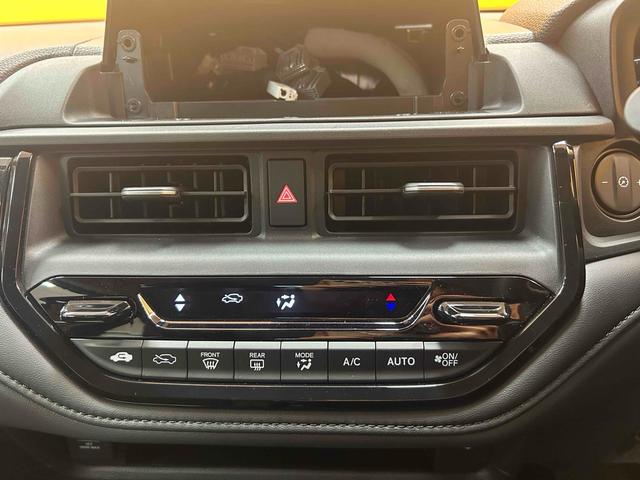 ＷＲ－Ｖ Ｚ＋　ブラックスタイル　バックカメラ　クリアランスソナー　オートクルーズコントロール　レーンアシスト　衝突被害軽減システム　ＬＥＤヘッドランプ　アルミホイール　スマートキー　電動格納ミラー　ＣＶＴ　盗難防止システム　ＡＢＳ（9枚目）