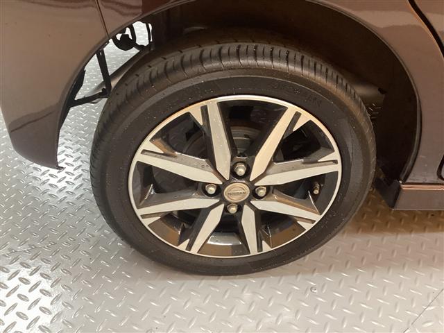 当店のお車をご覧いただきましてありがとうございます。お車についてのご質問やお見積りのご依頼、ご購入にあたってのご相談などお気軽にお問い合わせ下さい！