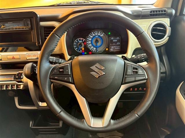 自ら操るハンドル！ドライバーの生命線です。お客様の目で実際にご確認ください。