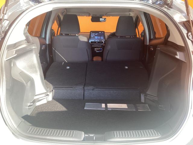 アクア Ｚ　ラフィネ　全周囲カメラ　クリアランスソナー　オートクルーズコントロール　レーンアシスト　パークアシスト　衝突被害軽減システム　アルミホイール　オートマチックハイビーム　オートライト　ＬＥＤヘッドランプ（21枚目）