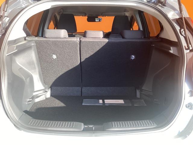 アクア Ｚ　ラフィネ　全周囲カメラ　クリアランスソナー　オートクルーズコントロール　レーンアシスト　パークアシスト　衝突被害軽減システム　アルミホイール　オートマチックハイビーム　オートライト　ＬＥＤヘッドランプ（22枚目）