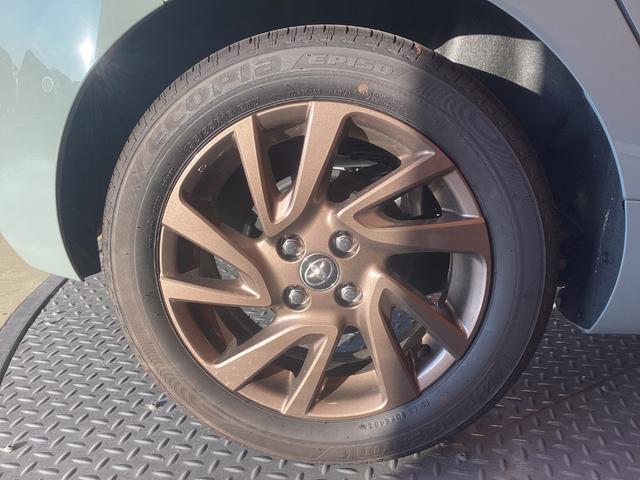 アクア Ｚ　ラフィネ　全周囲カメラ　クリアランスソナー　オートクルーズコントロール　レーンアシスト　パークアシスト　衝突被害軽減システム　アルミホイール　オートマチックハイビーム　オートライト　ＬＥＤヘッドランプ（23枚目）