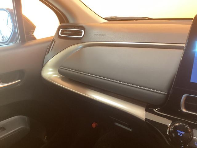 アクア Ｚ　ラフィネ　全周囲カメラ　クリアランスソナー　オートクルーズコントロール　レーンアシスト　パークアシスト　衝突被害軽減システム　アルミホイール　オートマチックハイビーム　オートライト　ＬＥＤヘッドランプ（32枚目）