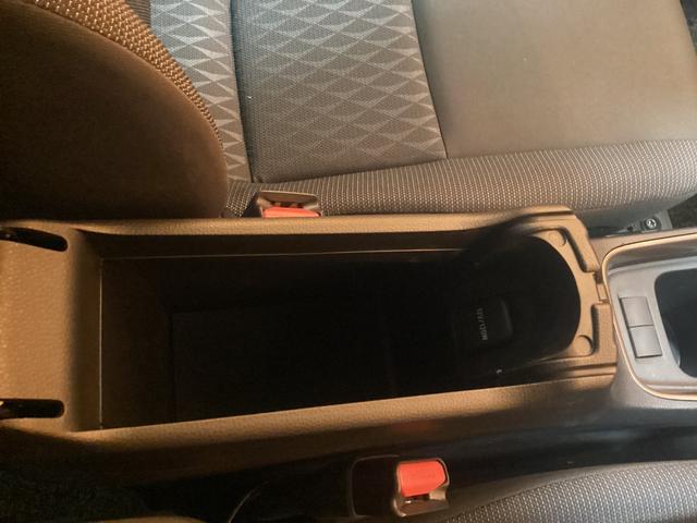 アクア Ｚ　ラフィネ　全周囲カメラ　クリアランスソナー　オートクルーズコントロール　レーンアシスト　パークアシスト　衝突被害軽減システム　アルミホイール　オートマチックハイビーム　オートライト　ＬＥＤヘッドランプ（33枚目）