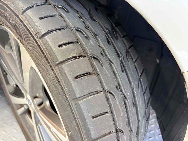 レヴォーグ 1.6GTアイサイト 4WD ETC ナビ TV クリアランスソナー オートクルーズコントロール レーンアシスト 衝突被害軽減システム アルミホイール オートライト スマートキー アイドリングストップ(14枚目)