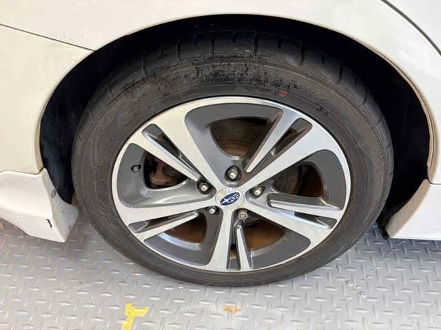 レヴォーグ 1.6GTアイサイト 4WD ETC ナビ TV クリアランスソナー オートクルーズコントロール レーンアシスト 衝突被害軽減システム アルミホイール オートライト スマートキー アイドリングストップ(17枚目)