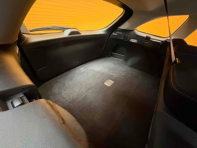 レヴォーグ 1.6GTアイサイト 4WD ETC ナビ TV クリアランスソナー オートクルーズコントロール レーンアシスト 衝突被害軽減システム アルミホイール オートライト スマートキー アイドリングストップ(34枚目)