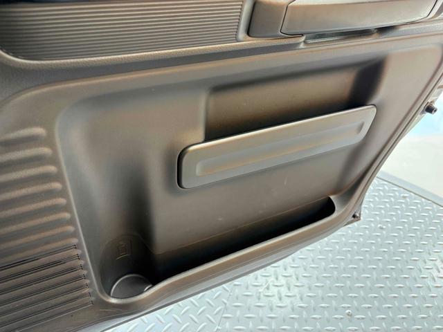 スズキ スペーシアカスタム 70枚目